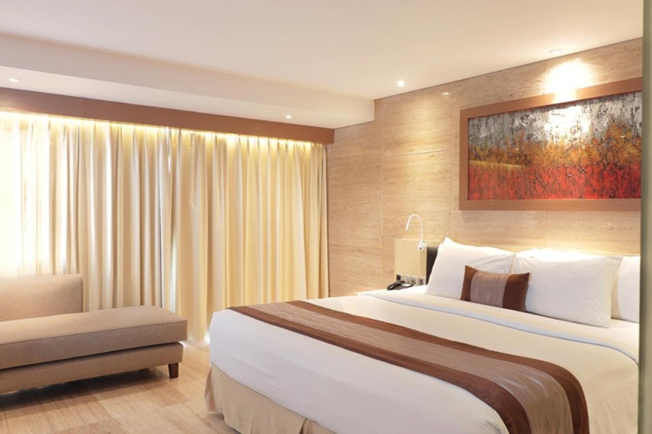 De Vins Sky Hotel Seminyak מראה חיצוני תמונה